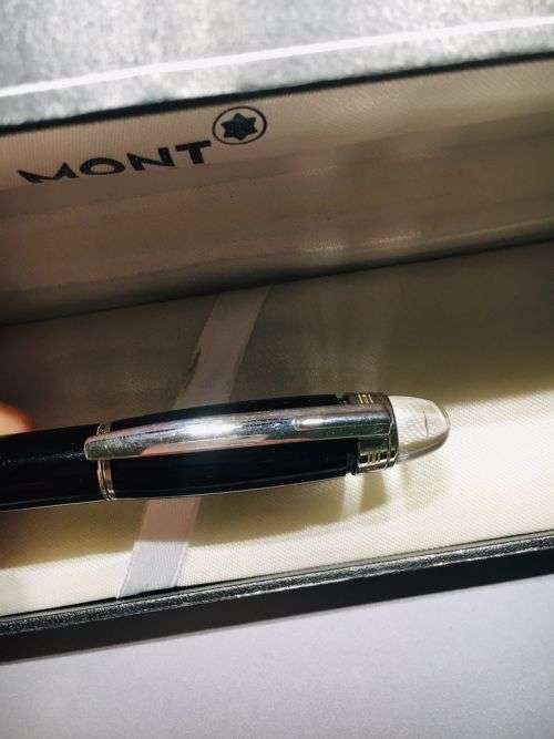 Montblanc StarWalker UltraBlack Precious Resin Fineliner