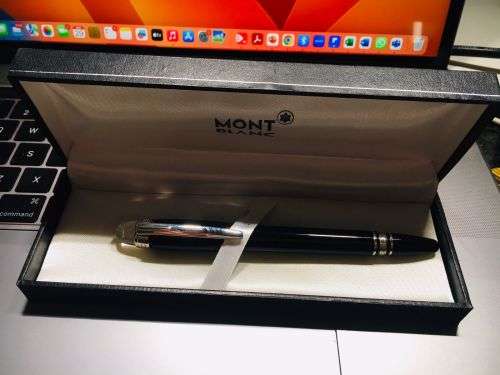 Montblanc StarWalker UltraBlack Precious Resin Fineliner