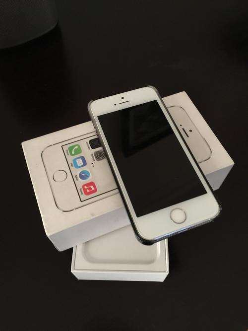 iPhone 5s 16Gb silver