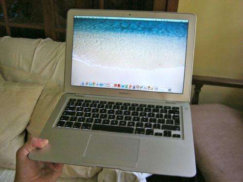MacBook Air 13" Core 2 Duo 1.6ghz, 128gb SSD. Bargain!!