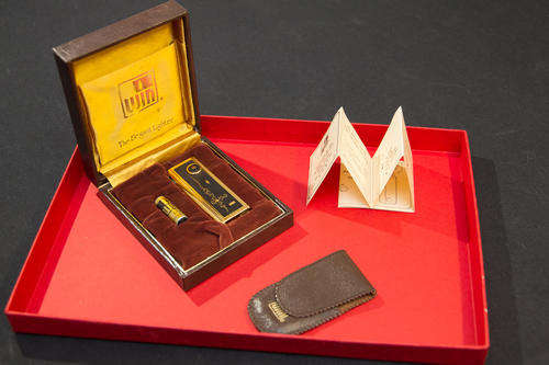 Vintage WIN Lighter - 1975 mint condition