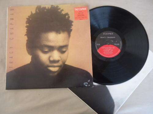 TRACY CHAPMAN - SELF TITLED - 1988 STEREO LP + ORIGINAL INNER SLEEVE IN GREAT CONDITION