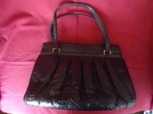 Vintage 60's BLACK SNAKE-SKIN HANDBAG with BLACK LEATHER LINING IN GREAT CONDITION