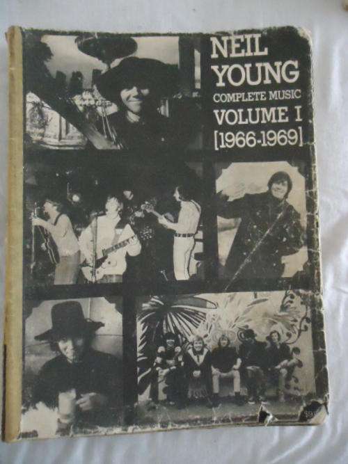 WOW COLLECTORS!"NEIL YOUNG COMPLETE MUSIC BOOK - VOLUME 1 1966 - 1969" - COMPLETE 196 PAGES!