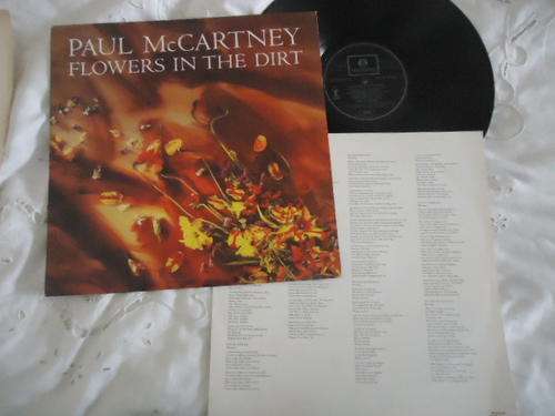 PAUL McCARTNEY - "FLOWERS IN THE DIRT" 1989 PARLOPHONE STEREO LP +LYRIC SHEET IN V/GOOD CONDITION