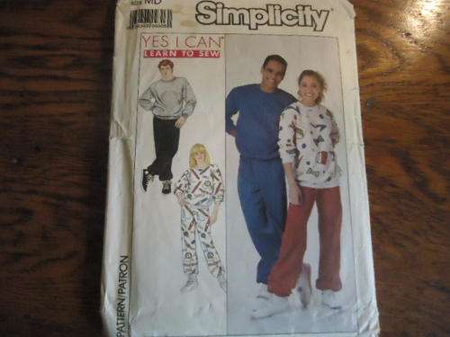 SIMPLICITY PATTERNS 9242 - SIZE MD  = EXTRA SMALL, SMALL, MEDIUM AND LARGE  - COMPLETE