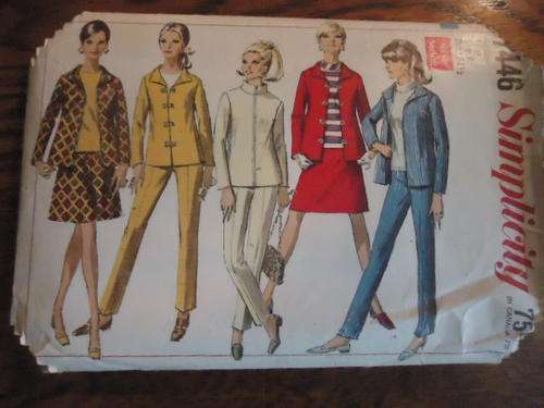 SIMPLICITY PATTERNS 7446 MISS SIZE 8 BUST 31 1/2"- COMPLETE