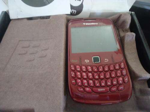NEARLY NEW - BURGUNDY BLACKBERRY CURVE 8250 WITH ORIGINAL BOX, CHANGER, BATTERY AND INSTRUCTIONS,