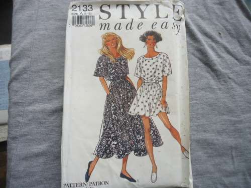 STYLE PATTERNS 2133 SIZES A - 8 - 18 COMPLETE AND UNCUT