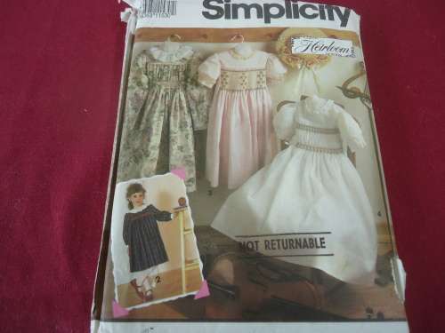 SIMPLICITY PATTERNS 7400  HEIRLOOM - CHILD  SIZES  A = 3 - 8 COMPLETE & UNCUT
