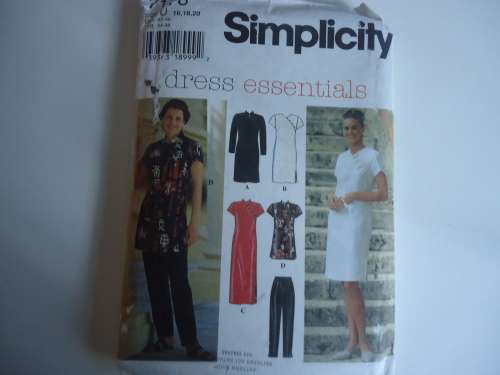 SIMPLICITY PATTERNS 7178  SIZEU 16 + 18 + 20 COMPLETE & UNCUT