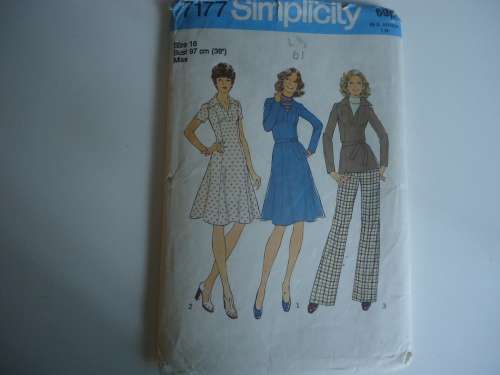 SIMPLICITY PATTERNS 7177  MISS SIZE 16 BUST 97 CM  COMPLETE