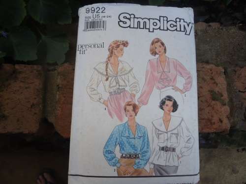SIMPLICITY PATTERNS 9922 Blouses SIZE U5 =16 + 18 + 20 + 22 + 24  COMPLETE