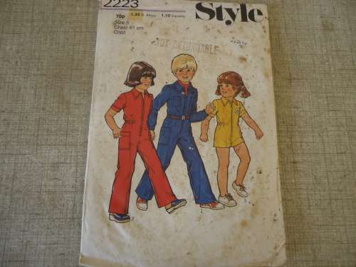 STYLE PATTERNS 2223 CHILD SIZE 5 CHEST 61 CM -  COMPLETE