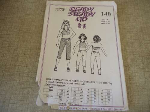 READY-STEADY-GO PATTERN-NUMBER 140 GIRL'S PEDAL PUSHERS & SLIP ON HALTER NECK TOP AGE 8 CHEST 63 CM