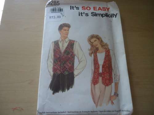SIMPLICITY PATTERNS 9285 SIZE A = EXTRA SMALL+SMALL+MEDIUM+LARGE+EXTRA LARGE -  COMPLETE & UNCUT