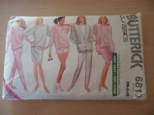 BUTTERICK PATTERNS 6817 SIZES = EXTRA SMALL(6 - 8)  + SMALL (10 - 12) + MEDIUM (14 - 16) COMPLETE