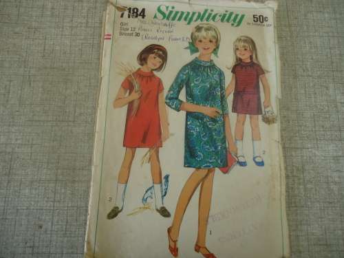 1970'S SIMPLICITY PATTERNS 7184  GIRL DRESS SIZE 12 BREAST 30" COMPLETE