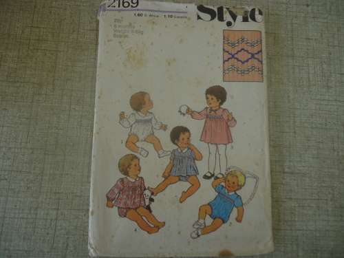 STYLE PATTERNS 2169 BABIES SIZE 6 MONTHS WEIGHT 6 - 8 KGS  COMPLETE & UNCUT