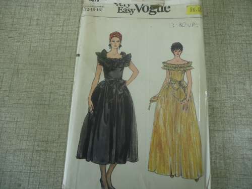 VOGUE  VERY EASY PATTERNS -8679 EVENING DRESS SIZE 12 + 14 + 16 COMPLETE & UNCUT