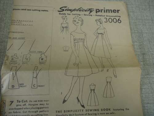 Vintage SIMPLICITY PATTERNS  DRESS  3006 MISS SIZE 15 BUST 35" SEE DESC-SUPPLIED IN A PLASTIC SLEEVE