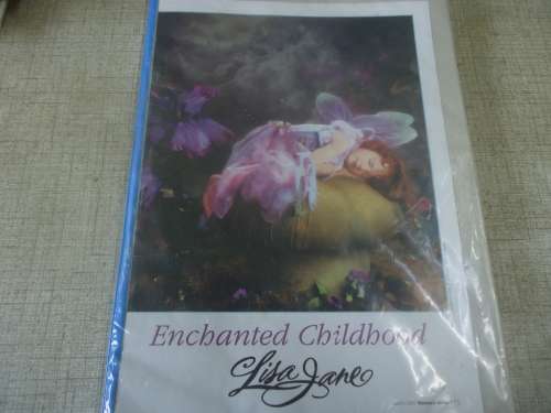A FLIP FOLDER FULL OF DELIGHTFUL CROCHET LACE PATTERNS