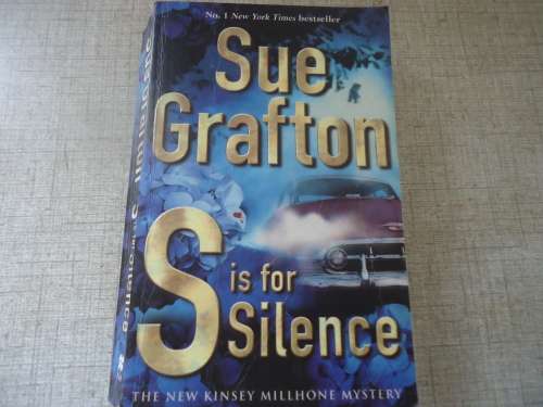 SUE GRAFTON -  "S IS FOR SILENCE" SMALL SOFT COVER