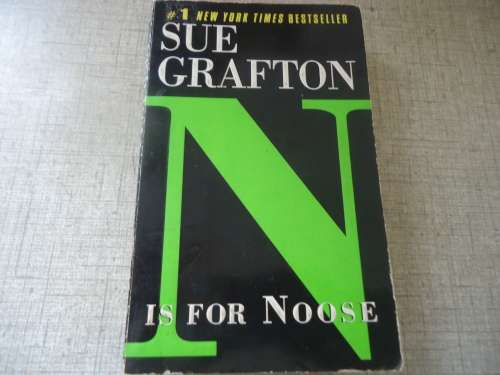 SUE GRAFTON -  "N IS FOR NOOSE" SMALL SOFT COVER