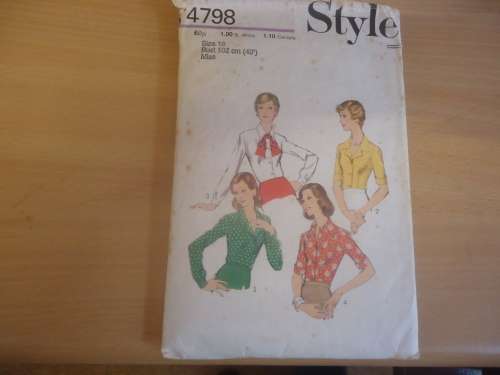 STYLE PATTERNS 4798  LADIES SET OF SHIRTS SIZE 18 BUST 102 CM - 40" COMPLETE