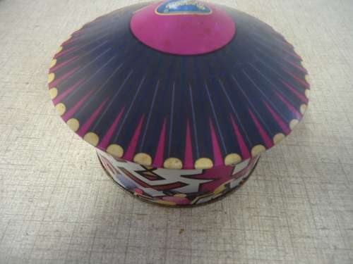 A SELECTION OF TINS