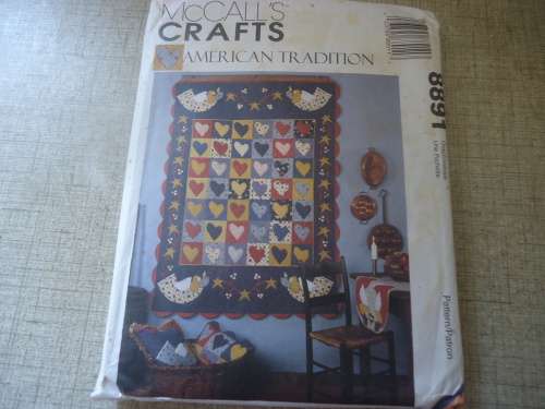 McCALLS CRAFTS #8891AMERICAN TRADITION QUILT, NAPKINS, PLACEMAT, PILLOW  - ONE SIZE-COMPLETE & UNCUT
