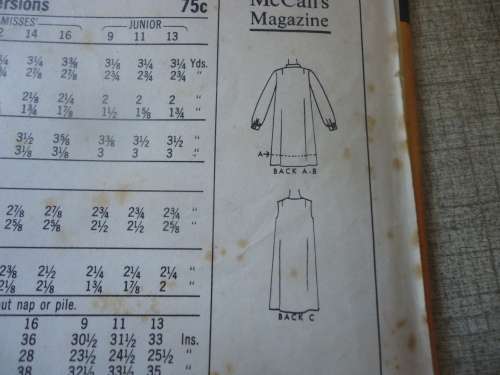 VINTAGE McCALL'S PATTERN  - 8761 MANDARIN COLLAR DRESS    SIZE 14 BUST 34" - COMPLETE & UNCUT