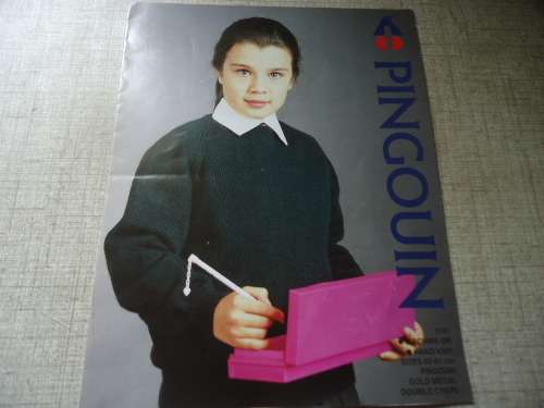 PINGOUIN #1141  EASY TO MAKE RAGLAN PULLOVER WITH CREW NECK- SIZE  6 - 14 YEARS