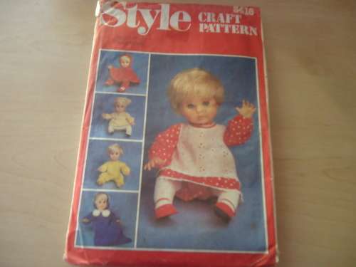 STYLE CRAFT - CLOTHES FOR YOUR DOLL - 46 CM ONE SIZE - COMPLETE & UNCUT