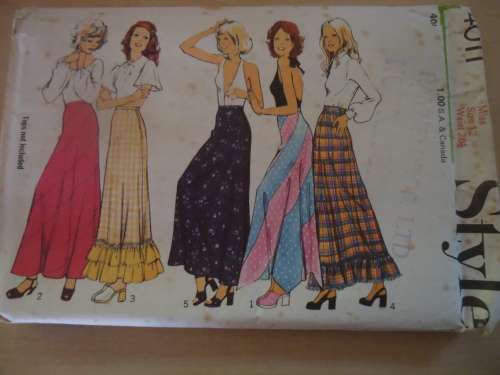 STYLE PATTERNS 4011 SET OF SKIRTS SIZE 14 WAIST 28"   COMPLETE