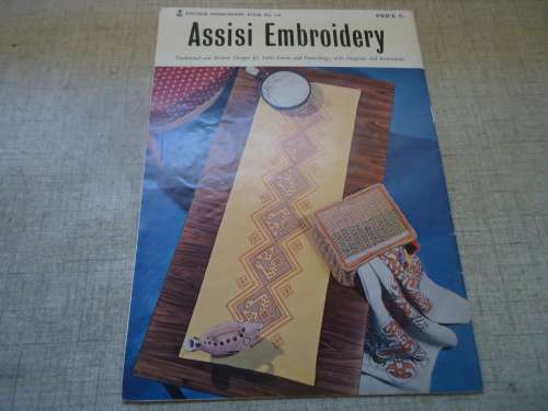 CLARK'S ANCHOR EMBROIDERY BOOK #518 "ASSISI EMBROIDERY"  28 A4 PAGES OF PATTERNS