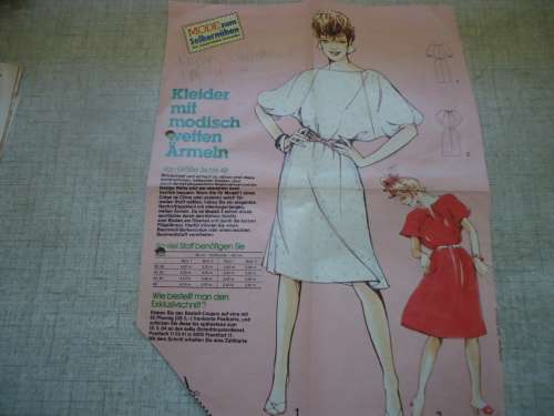 BELLA  PATTERNS 15/25/84   DRESS SIZES 36 - 48" /10 - 22 COMPLETE WITH MAGAZINE PICTURE