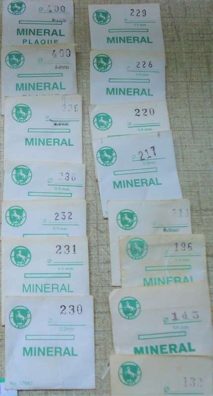 WATCH REPAIRS - HUGE PARCEL OF 77 - WATCH GLASS/CRYSTALS DIFFERENT SIZES & BRANDS