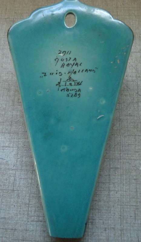 Vintage Gouda pottery 2911 Zuid Holland wall pot