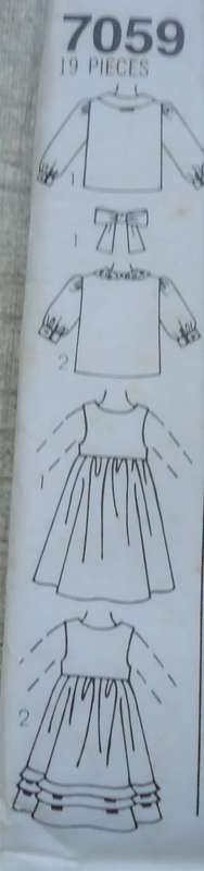 SIMPLICITY PATTERNS 7059 GIRL'S BLOUSE & PINAFORE SIZE  6 YEARS COMPLETE & UNCUT