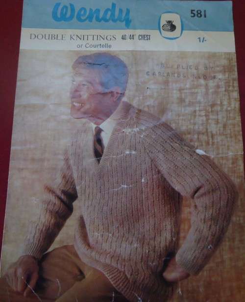WENDY #581 MAN`S SWEATER -TO FIT 40 - 44`