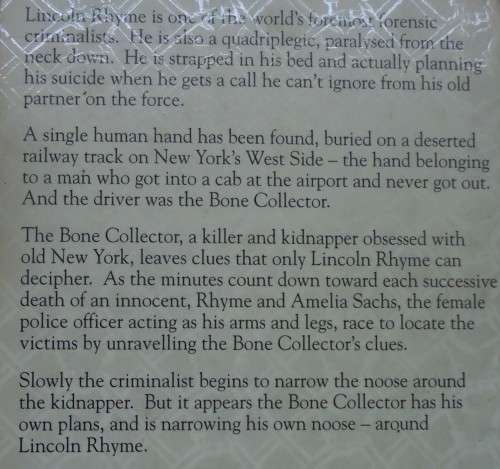 "THE BONE COLLECTOR WITH LINCOLN RHYME" - JEFFERY DEAVER - SMALL SOFT COVER