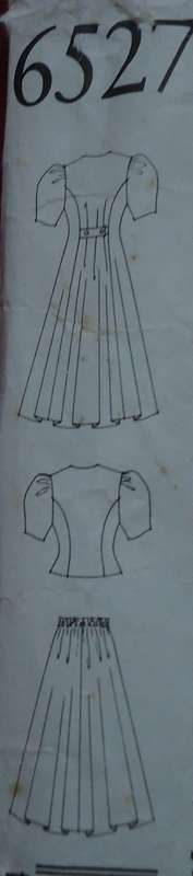 NEW LOOK PATTERNS 6527  SHAPED NECK DRESS OR TOP, SKIRT  7 SIZES IN ONE 6 - 18 SEE DESCRIPTION