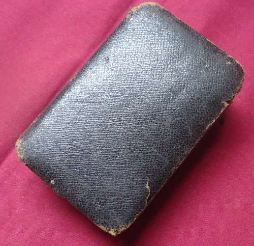LOVELY BLACK LEATHER BOUND POUCH WITH MATCHING GILT EDGED BOOKS - "COMMON PRAYER & HYMNAL COMPANION"