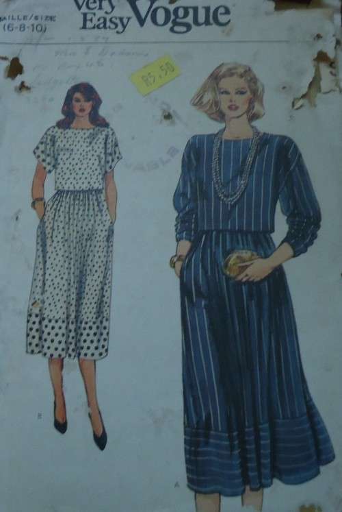 VERY EASY VOGUE PATTERN 8586  LOOSE FITTING TOP & SKIRT SIZE 6+8+10 COMPLETE & UNCUT