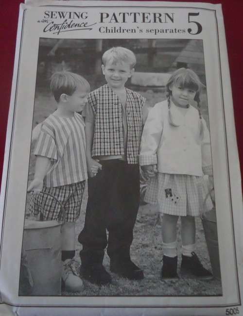 SEWING WITH CONFIDENCE PATTERN 5 - CHILDREN'S SEPARATES - SIZE  AGE 2 - 7 COMPLETE & UNCUT