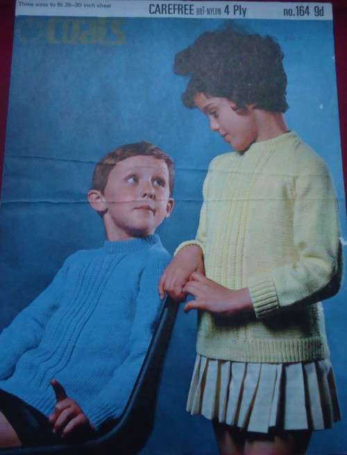COATS #164 SWEATER FOR BOY OR GIRL SIZE 26 - 30"