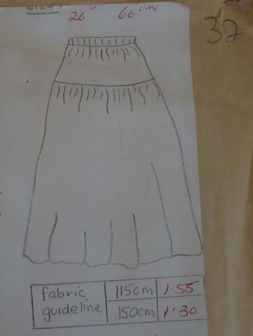 SEW SIMPLE PATTERNS# 32  STRAIGHT BASQUE SKIRT SIZE 26` OR 66 CM  COMPLETE