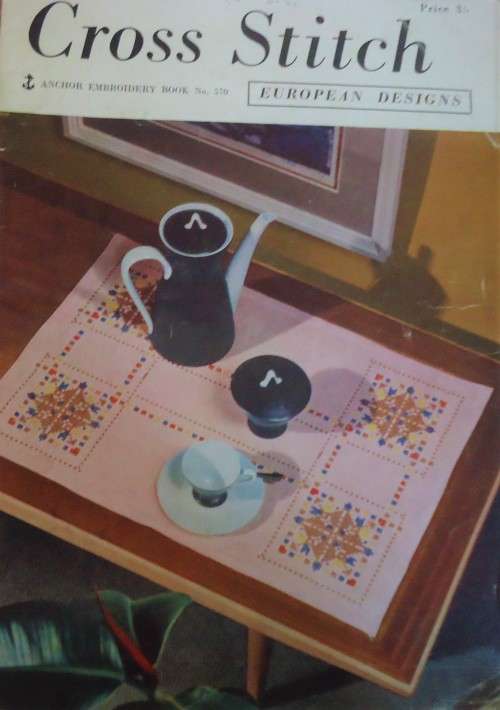 CLARK`S ANCHOR & THREADS # 570 CROSS STITCH EUROPEAN DESIGNS -PICTURES & PATTERNS  -28 PAGES