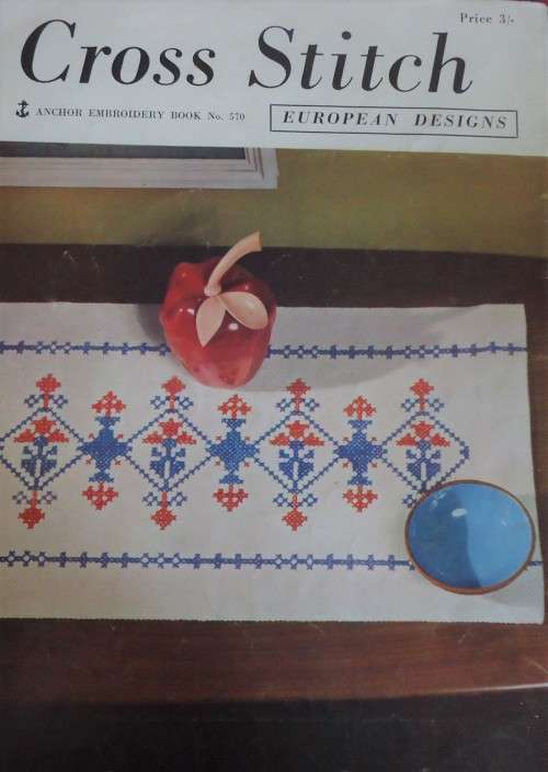 CLARK`S ANCHOR & THREADS # 570 CROSS STITCH EUROPEAN DESIGNS -PICTURES & PATTERNS  -28 PAGES